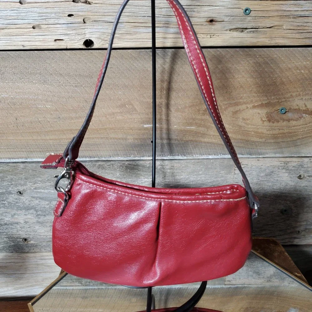Vintage Liz Claiborne Small Red Polyvinyl Handled Bag - Picture 6 of 9